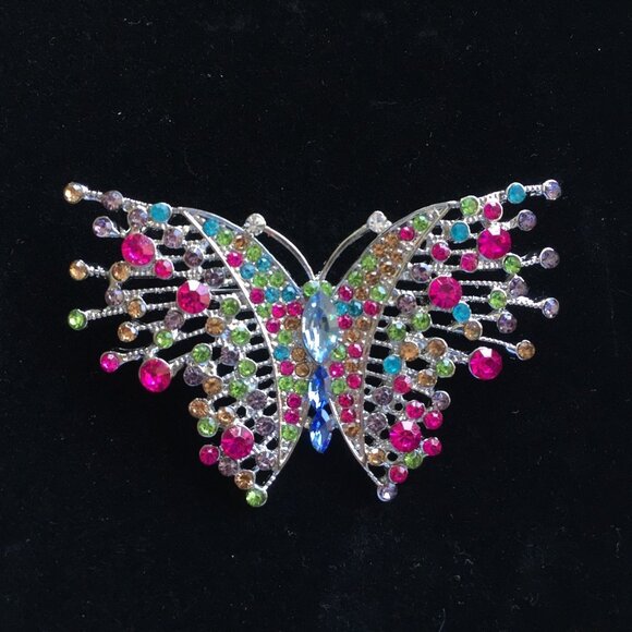 BEAUTIFUL BIG  MULTICOLOR CRYSTALS BUTTERFLY -BROOCH, NEW - Picture 1 of 3